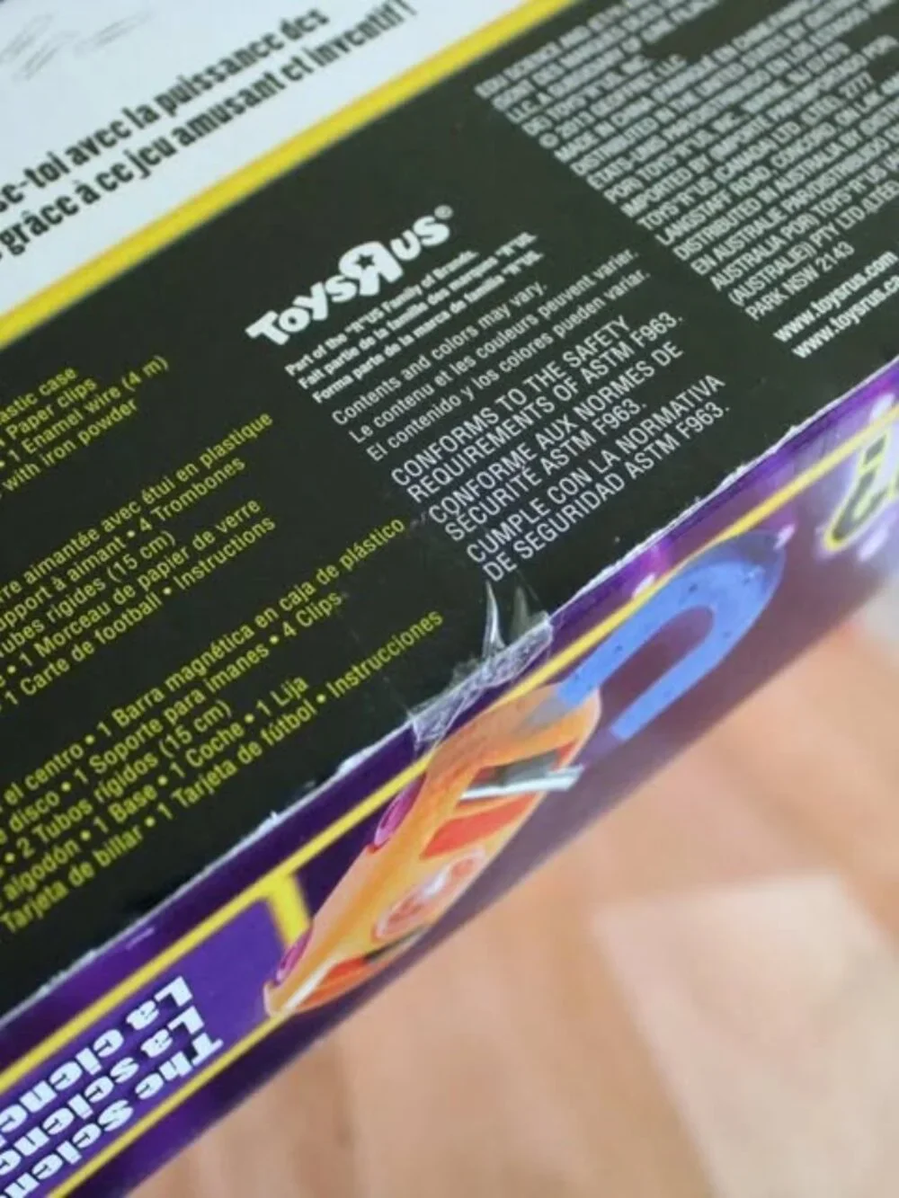 The Science of Magnetism 30+ Experiments Toys R Us ~ NEW